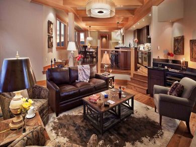 Eight Bedrooms Luxury Rental Home in Steamboat Springs